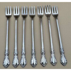 7 Oneida Mansion Hall COCKTAIL SEAFOOD FORKS Distinction Deluxe Stainless
